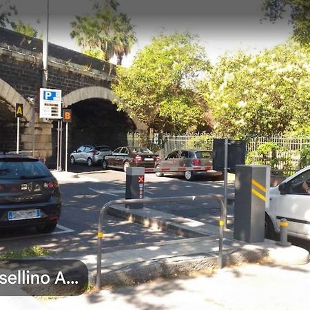 קטאניה Uzeda Inn Apartment מראה חיצוני תמונה