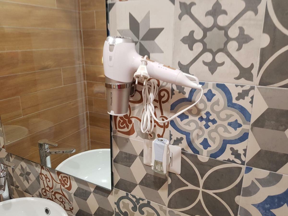 קטאניה Uzeda Inn Apartment מראה חיצוני תמונה